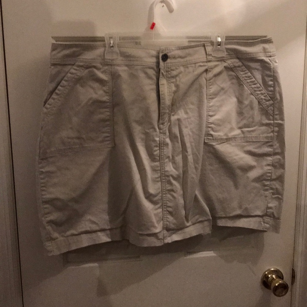 Skort